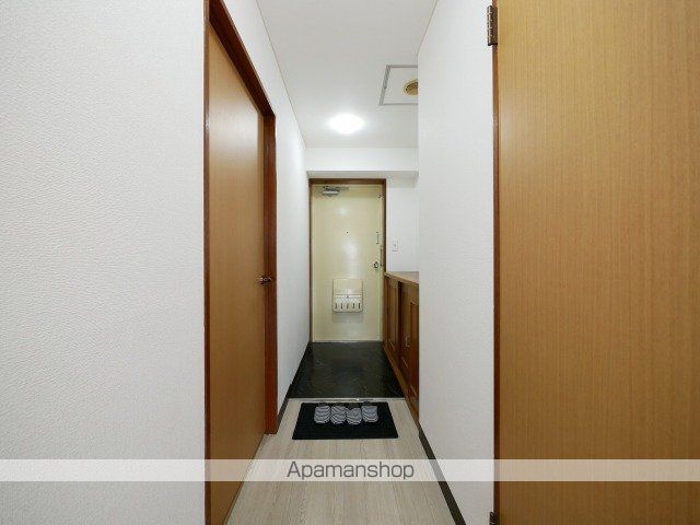 EBA元町IIの玄関写真