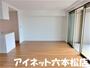 居室・リビング　明るく気持ちがいいです。