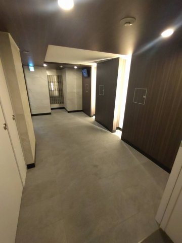 ＪＲ山手線 目白駅 徒歩5分 4階建 築6年の外観写真