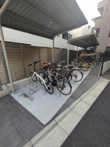 ＪＲ山手線 目白駅 徒歩5分 4階建 築6年の外観写真