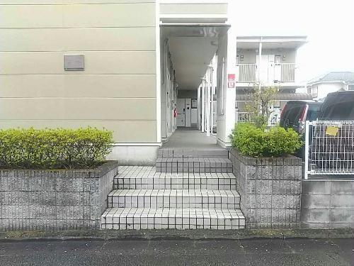 レオパレス慶弐番館の外観写真
