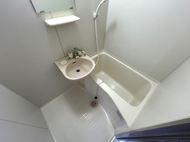 バス・シャワールーム　参考写真。
