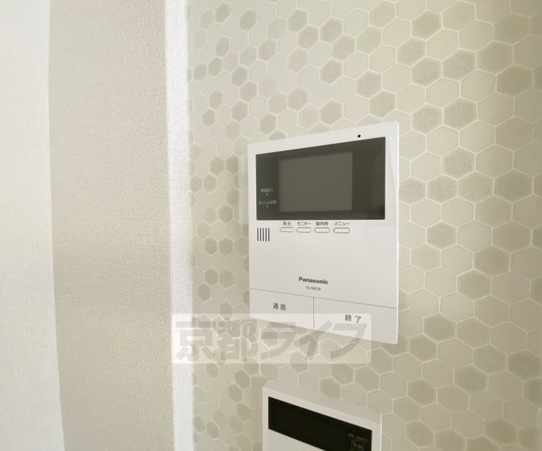 セキュリティ　モニターで来客確認できるので安心です。