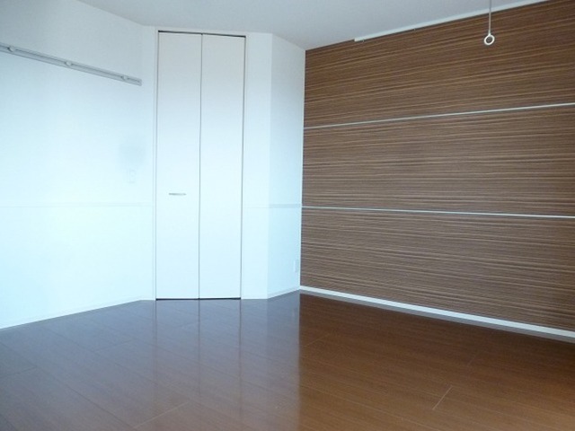 その他部屋・スペース　リビング隣の洋室です。