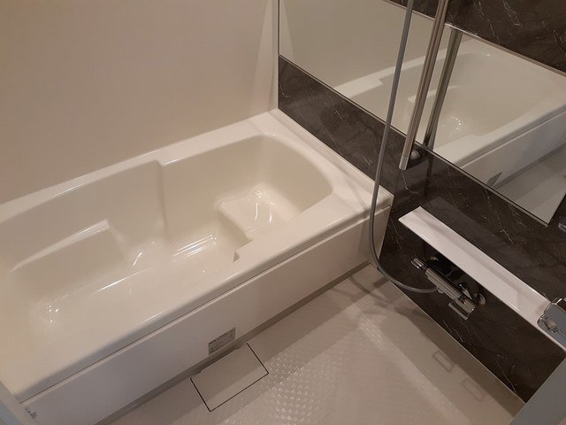 バス・シャワールーム　ゆったり過ごせるお風呂です