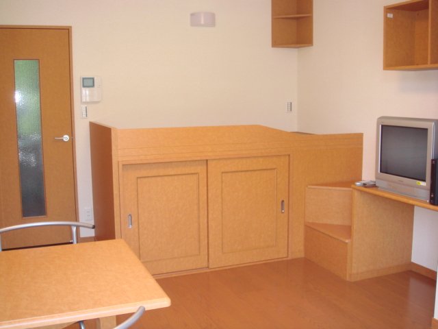 居室・リビング　収納ベッドつきのお部屋です