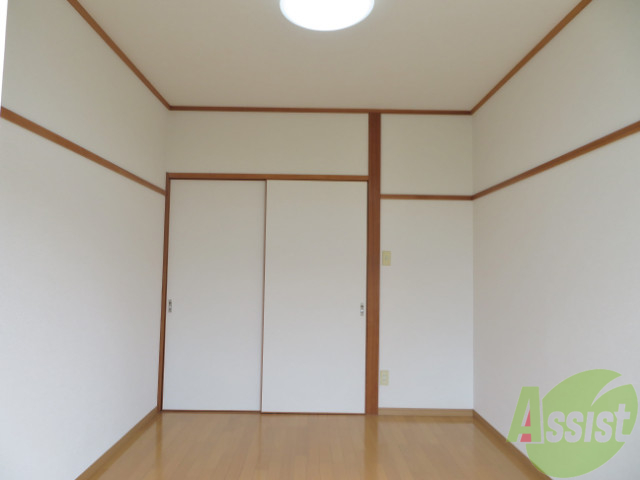 居室・リビング　広めのリビングです。のびのび出来ますね。