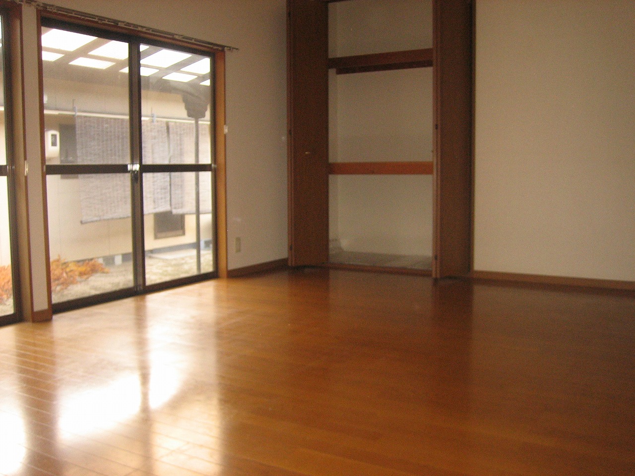 収納　12畳の洋室の収納です