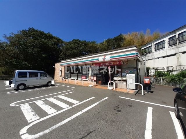 【鹿児島市岡之原町のアパートのコンビニ】