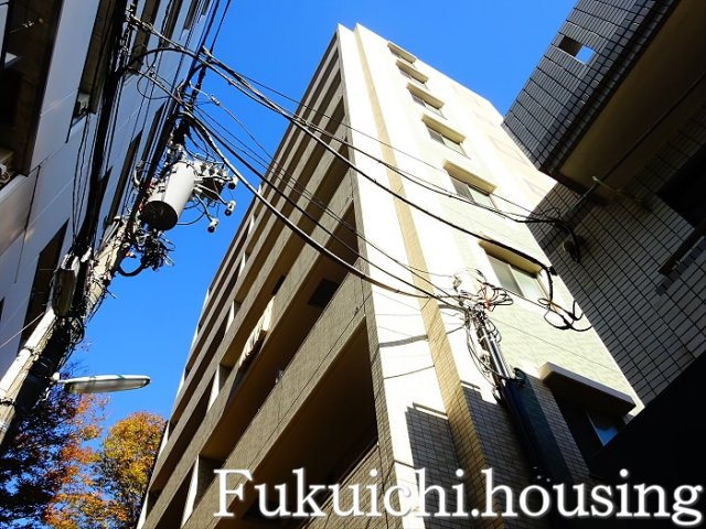 東京都杉並区下高井戸１の賃貸マンションの外観