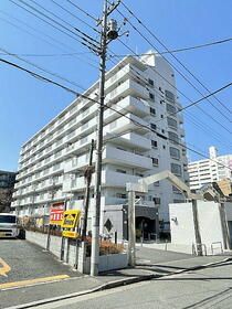 リシェス久米川２号館の建物外観