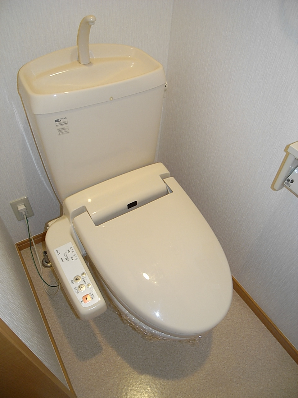 仙台市地下鉄東西線 八木山動物公園駅 徒歩24分 2階建 築22年のトイレ写真