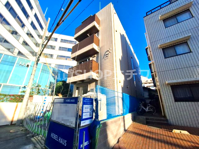 【渋谷区代々木のマンションの建物外観】