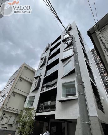 【横浜市神奈川区七島町のマンションの建物外観】