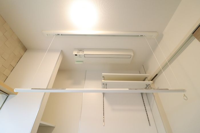 その他設備　部屋干しファン搭載で天候を気にせずお洗濯できます！