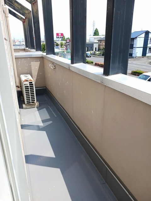 バルコニー　バルコニー