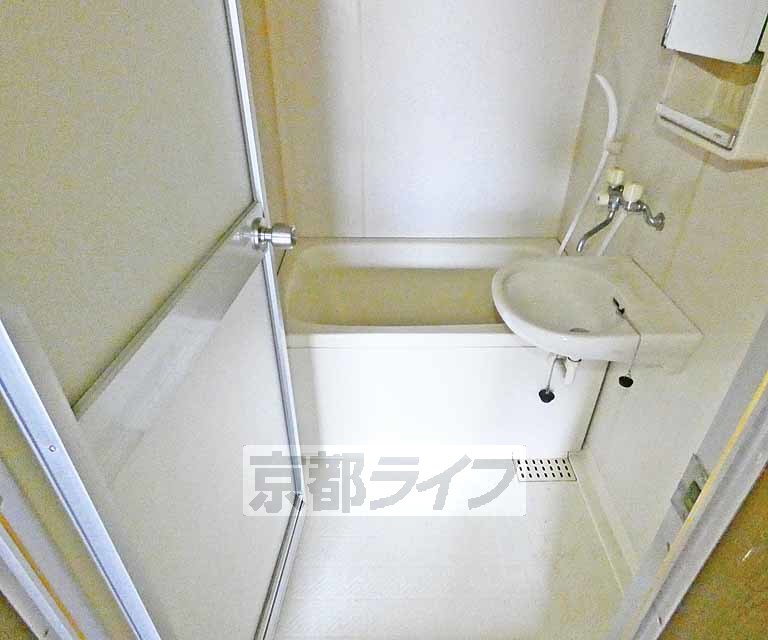 バス・シャワールーム　浴室です！