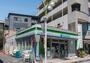 コンビニ　ファミリーマート経堂北店（コンビニ）まで228m