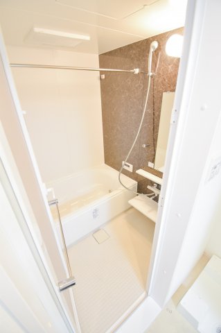 バス・シャワールーム　お湯張り・追い炊き・浴室乾燥付き