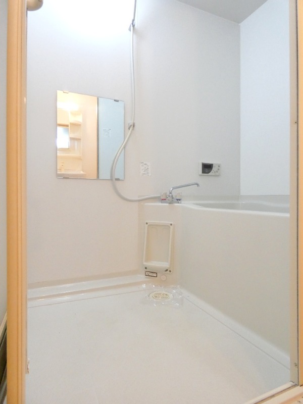 バス・シャワールーム　図面と現状に相違がある場合には現状を優先