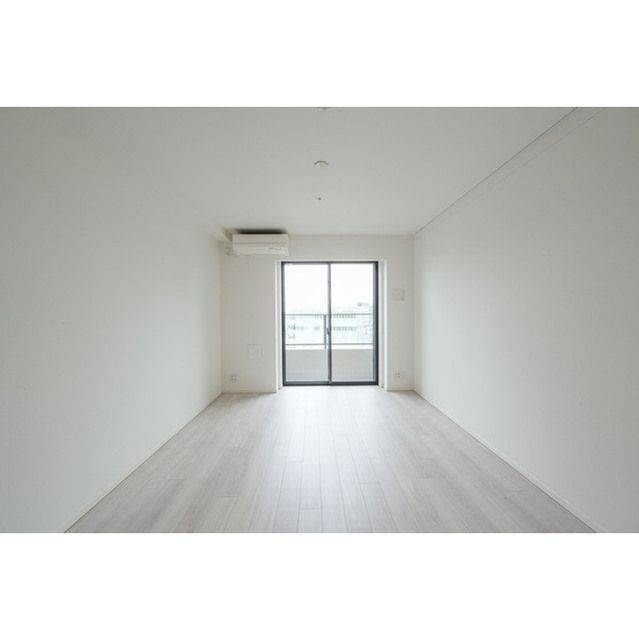 居室・リビング　ゆったりとした居間です