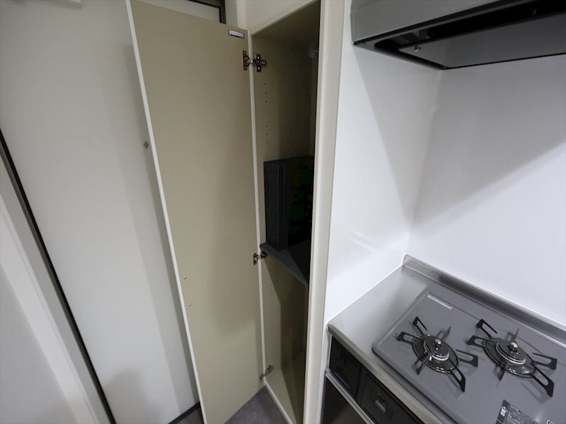 玄関　玄関　シューズボックス付（収納充実してます）