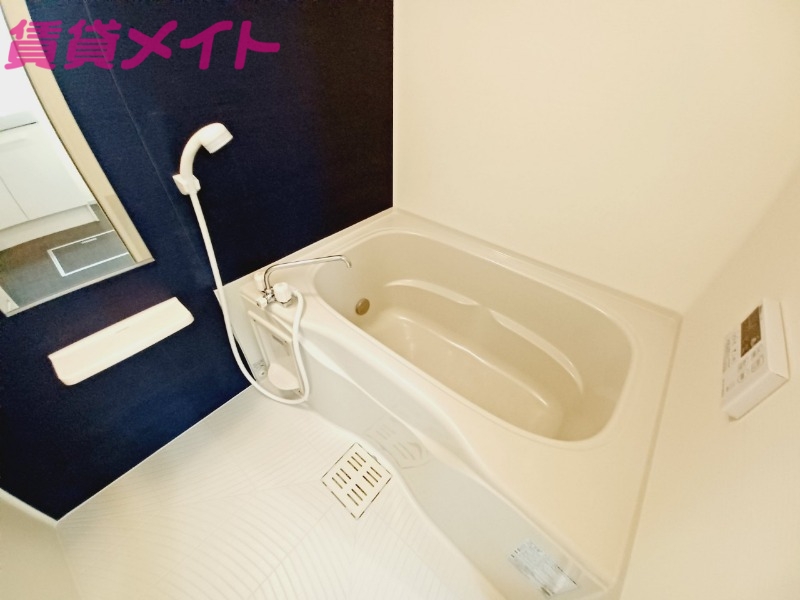 バス・シャワールーム　反転タイプ参考写真