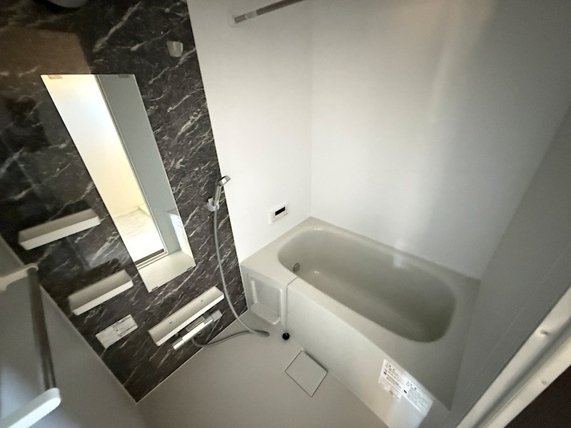 バス・シャワールーム　※同棟同型内観写真、現状優先となります。