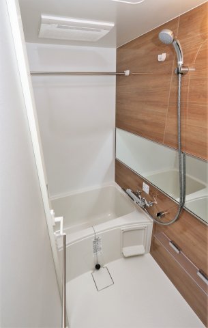 バス・シャワールーム　参考写真（同物件別部屋）