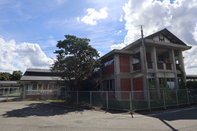 小学校　大津町立護川小学校（小学校）まで650m