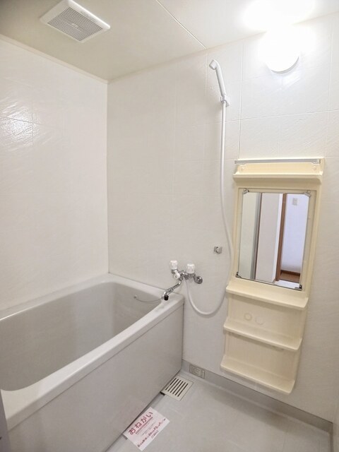 バス・シャワールーム　バス