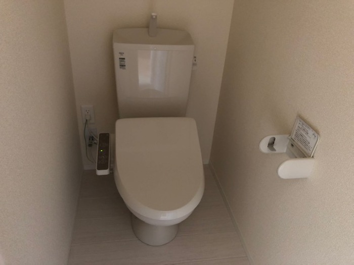トイレ　落ち着いたトイレです