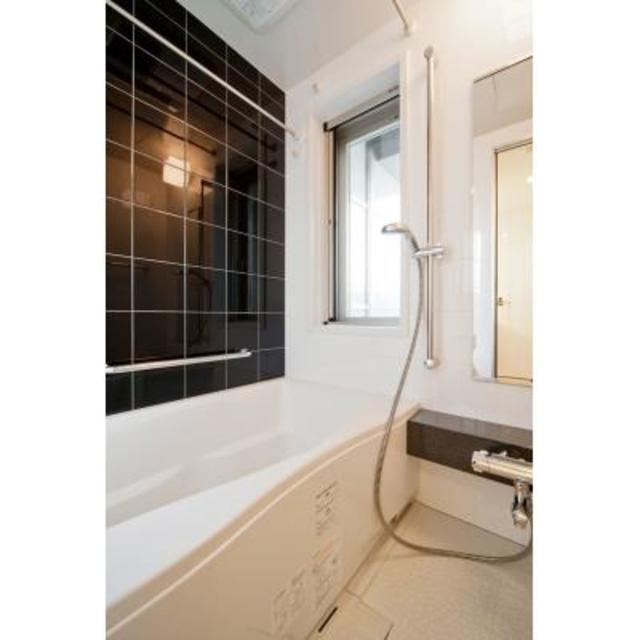 バス・シャワールーム　※写真は同タイプ住戸です。