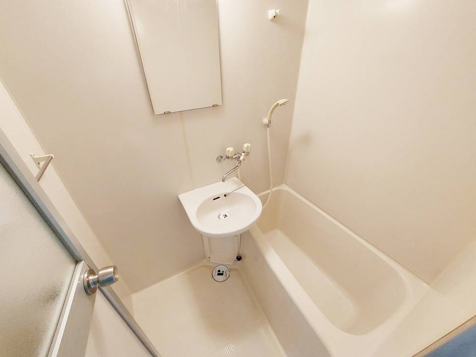 バス・シャワールーム　浴室