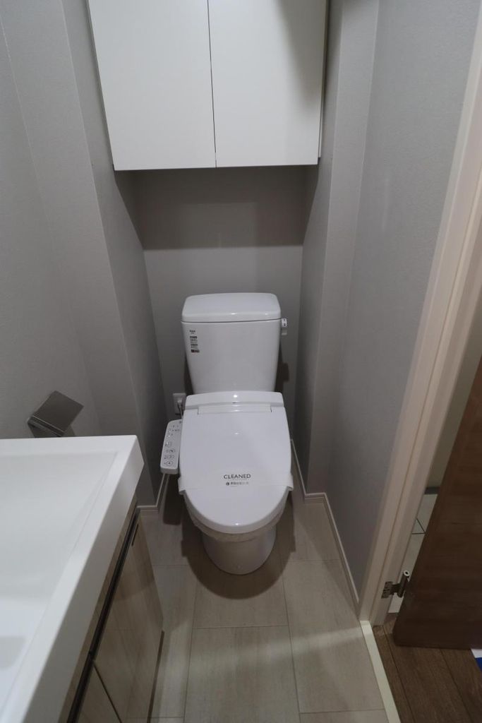 トイレ　キッチン