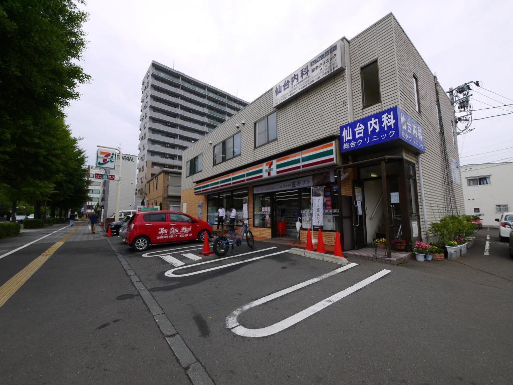 コンビニ　セブンイレブン仙台上杉3丁目店（コンビニ）まで223m