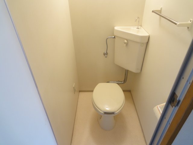 トイレ　同物件別号室