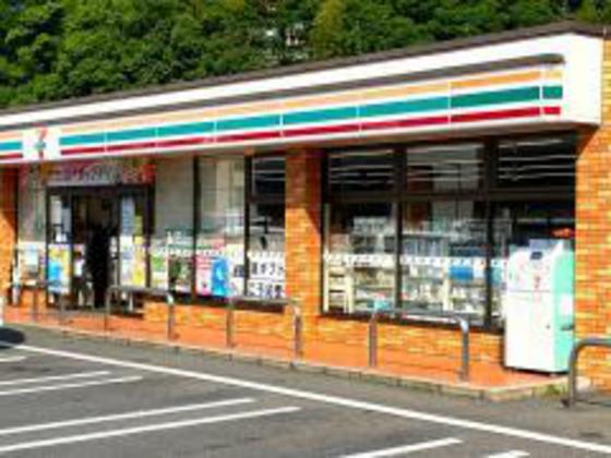 コンビニ　セブンイレブン広島福田店（コンビニ）まで38m
