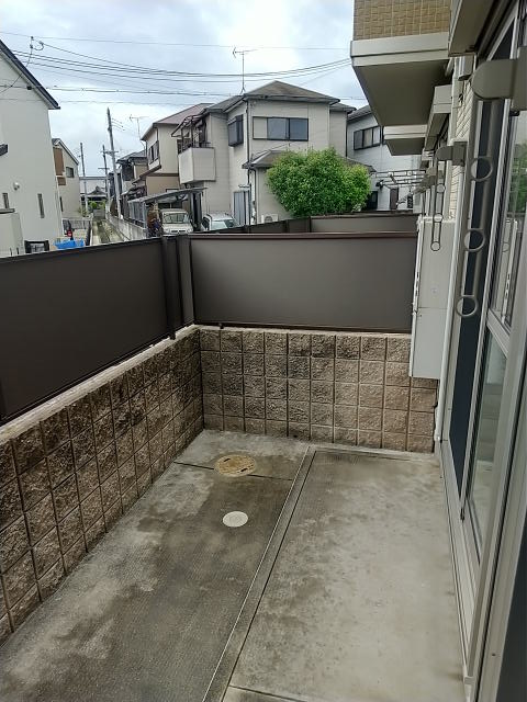 バルコニー　テラス