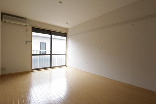 居室・リビング　別号室参考写真