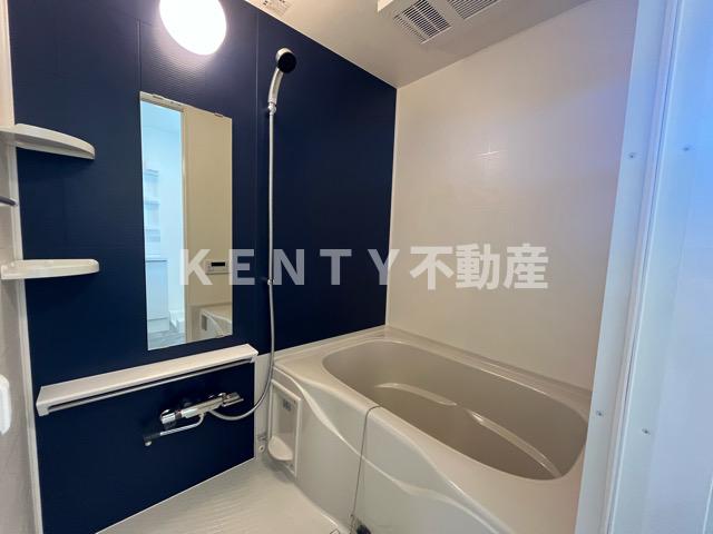 バス・シャワールーム　ゆったり過ごせるお風呂です