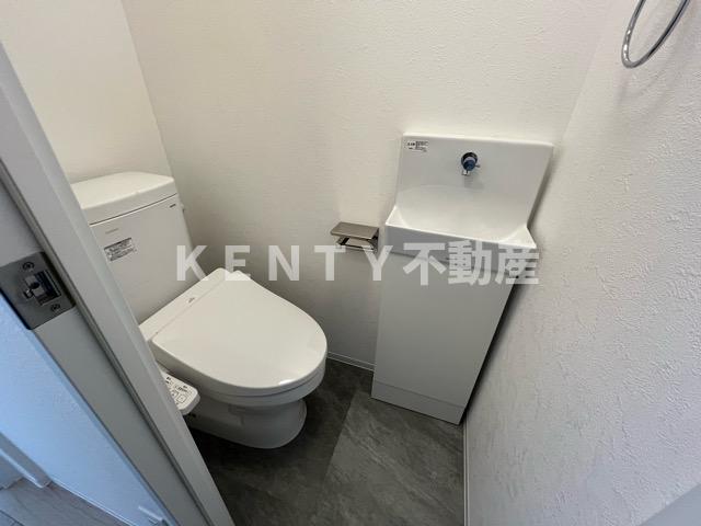 トイレ　落ち着いたトイレです