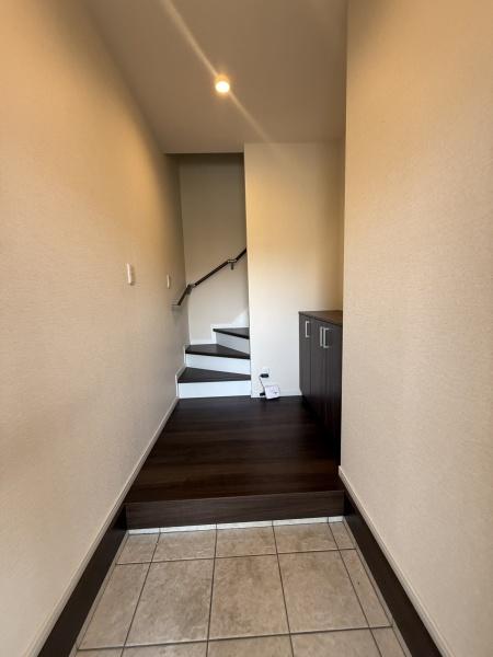 エントランス　反転タイプになります