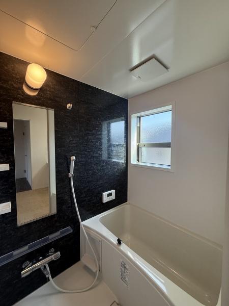 バス・シャワールーム　反転タイプになります