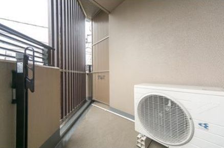 バルコニー　洗濯物が干せますね♪