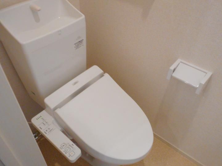 トイレ　落ち着いたトイレです