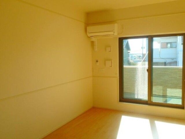 居室・リビング　ゆったりとした居間です