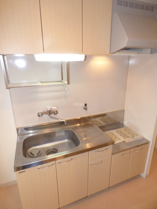 キッチン　違うお部屋の写真です。ご参考までに