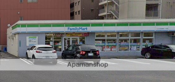 コンビニ　ファミリーマート（コンビニ）まで1854m