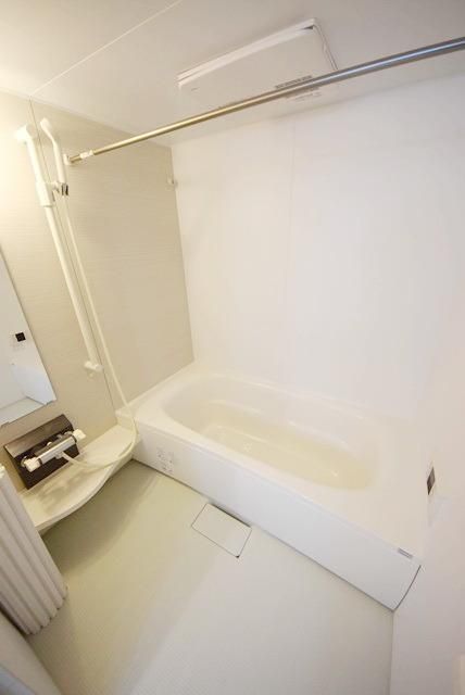 バス・シャワールーム　★★ゆったりバスルーム★★